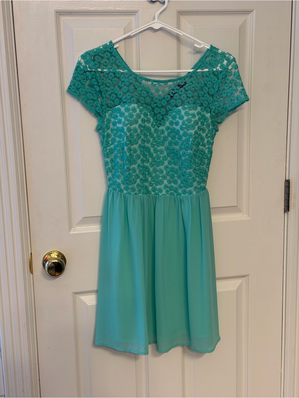 Lace Bodice Cap-Sleeve Chiffon Mini Dress in Teal